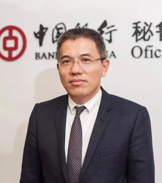  中行纽约巴黎分行换帅；任立肖立军履新重任。 企业服务 中行纽约巴黎分行换帅；任立肖立军履新重任。 企业服务