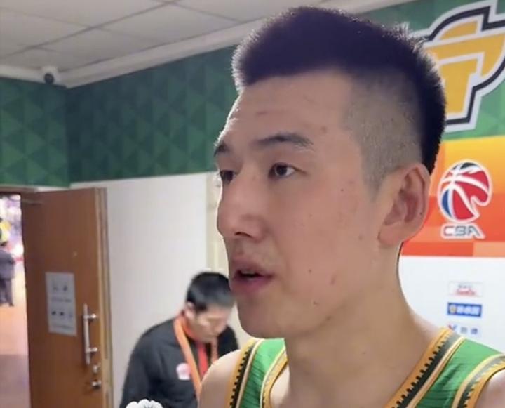  辽宁不敌北京，付豪直言第三节断电需总结；承认对手实力更胜一筹。 体育新闻