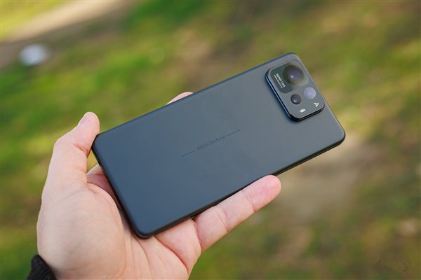 废旧手机回收市场火热升温；存储芯片需求推动价格显著上涨；市民变现机会增多。