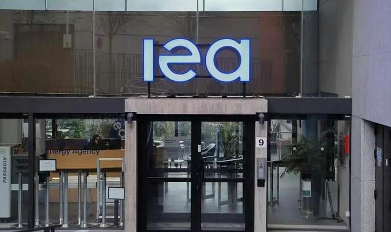  白银破90美元大关：这波贵金属狂潮，究竟意味着什么？ 股票财经