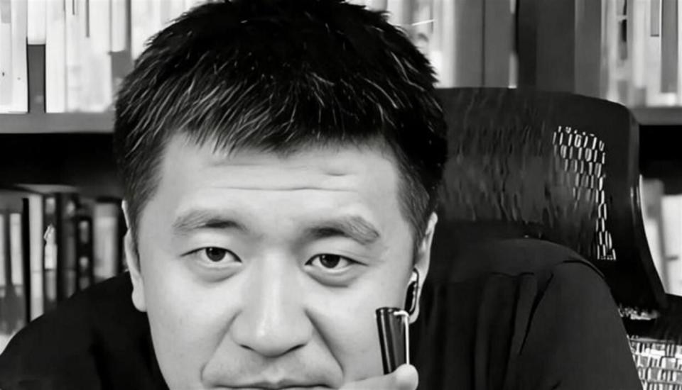  灰色头像背后的系统重构：武亮复播技术复盘与数据密码 新闻