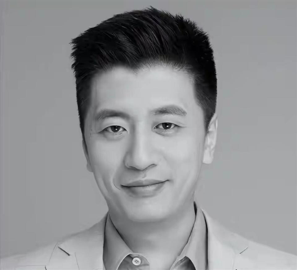  灰色头像背后的系统重构：武亮复播技术复盘与数据密码 新闻