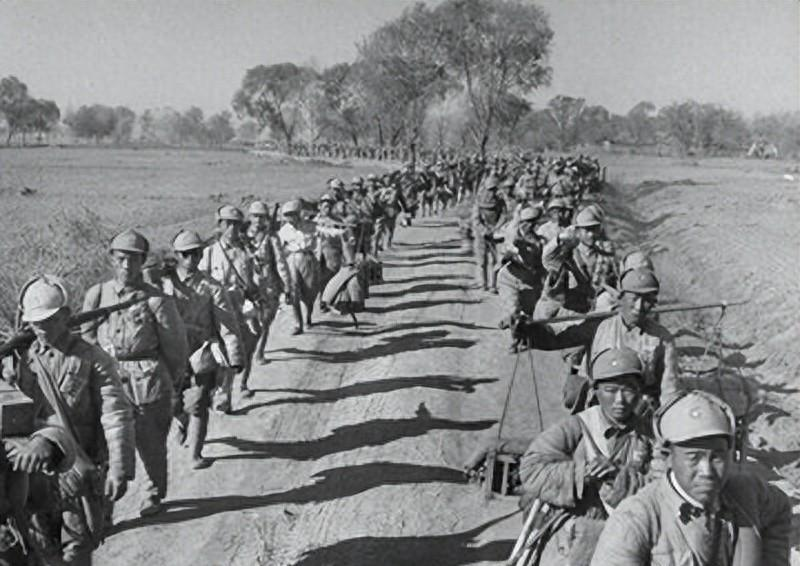  【战略复盘】粟裕“抗命”真相：一个月延迟背后的军事运筹密码 新闻