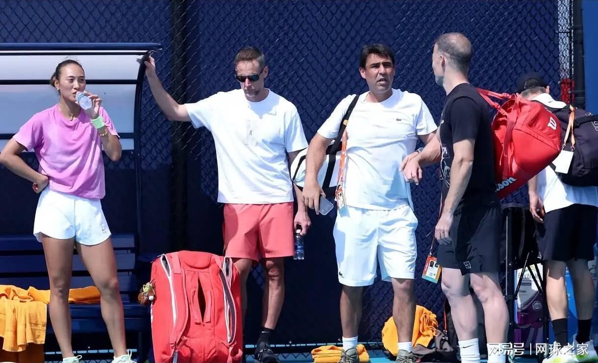  运动医学视角下的深层剖析：郑钦文重返Top10概率几何 体育新闻