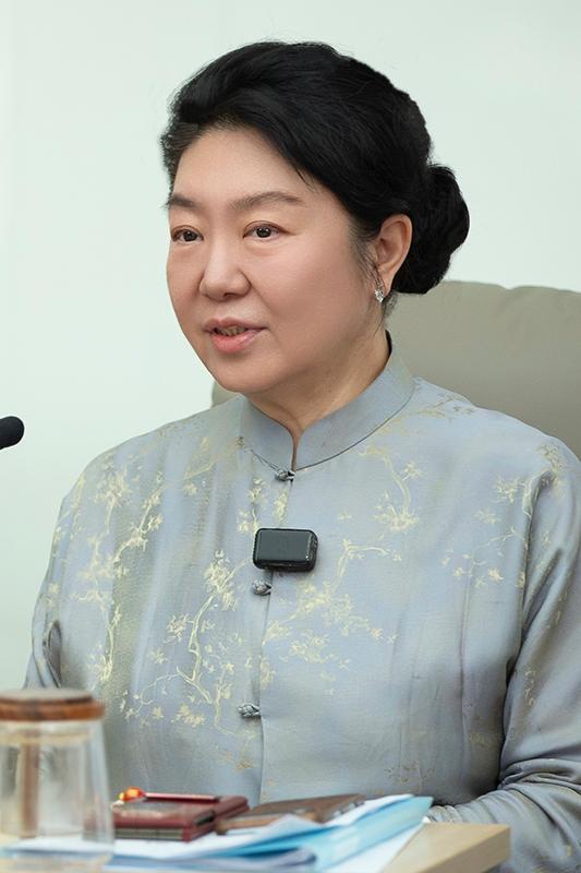从《雷雨》繁漪到《青蛇》共研:宋佳的表演方法论与国话传承 文化旅游